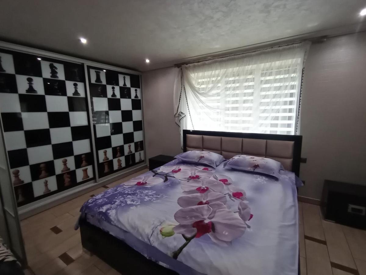 Apartment At Kvitka Polonyny Solochin Dış mekan fotoğraf